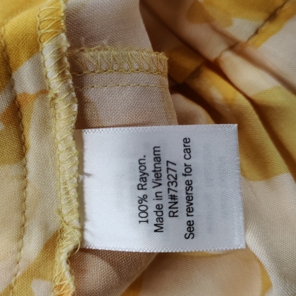 NINE West Mid Rise Shorts Size Medium - Picture 10 of 11